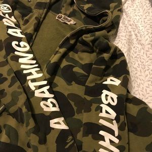 NICE BAPE CAMO SWEATER FULL ZIP PERFECT